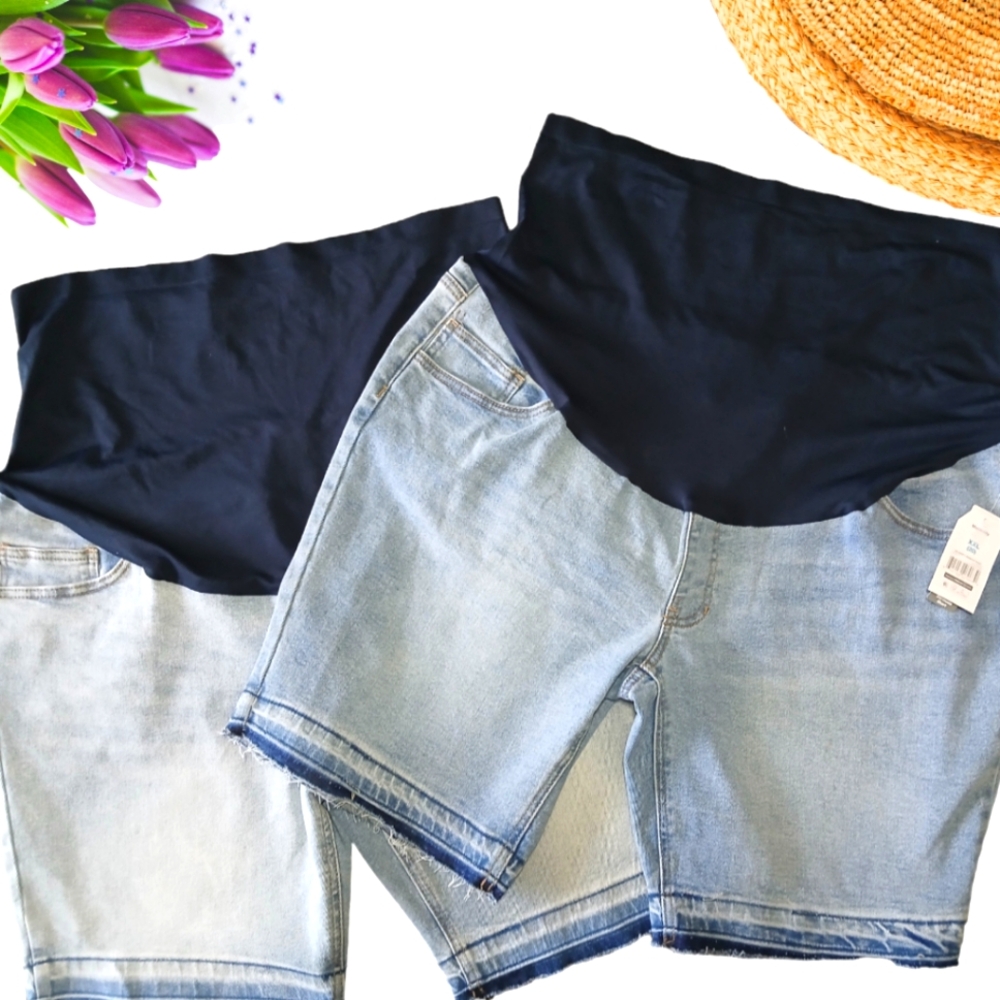 Women's Maternity Jean Shorts Bundle Size 20 NWT